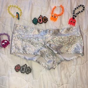 Iheartraves holographic booty shorts